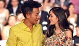 爱豆情侣爆料视频大全,揭秘娱乐圈甜蜜爆料视频大全