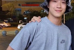 站姐爆料某爱豆的视频,某爱豆幕后花絮视频大揭秘